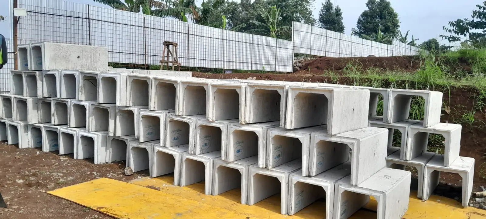 Pengiriman U-Ditch