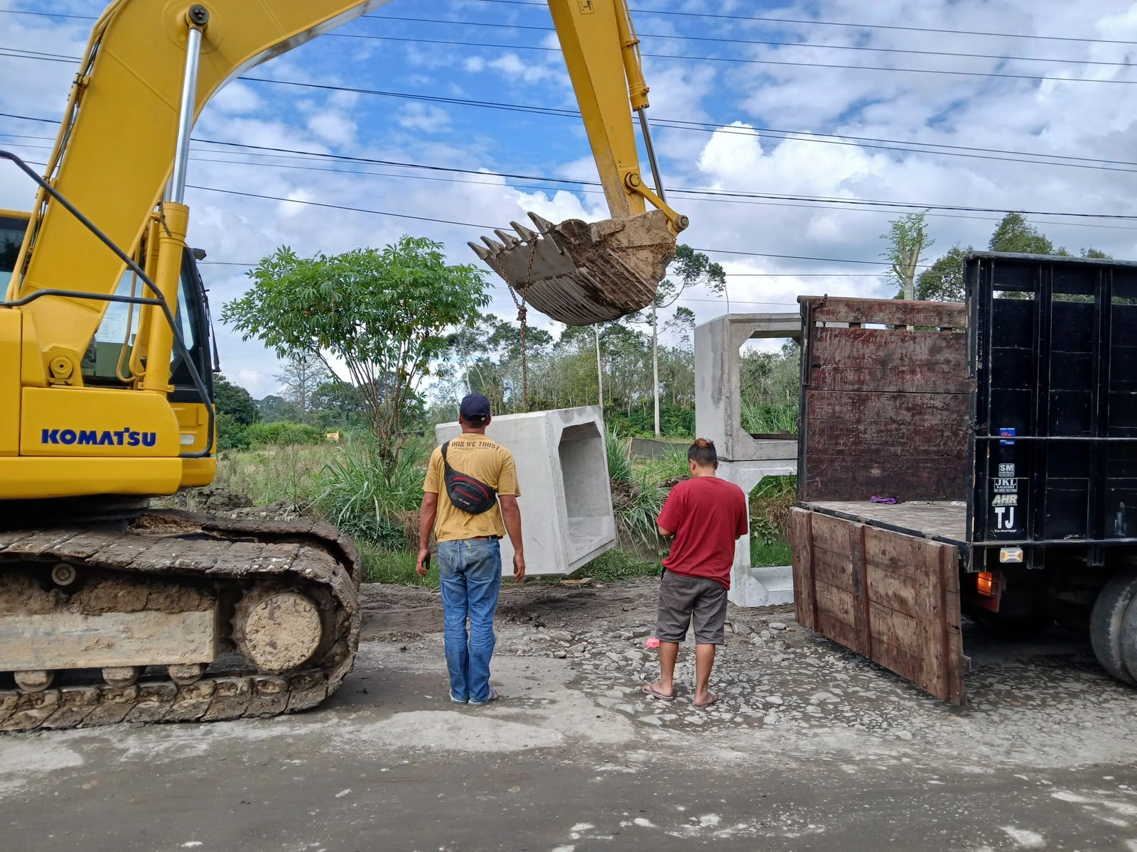 Pengiriman proyek gorong-gorong box culvert beton ke Sentul